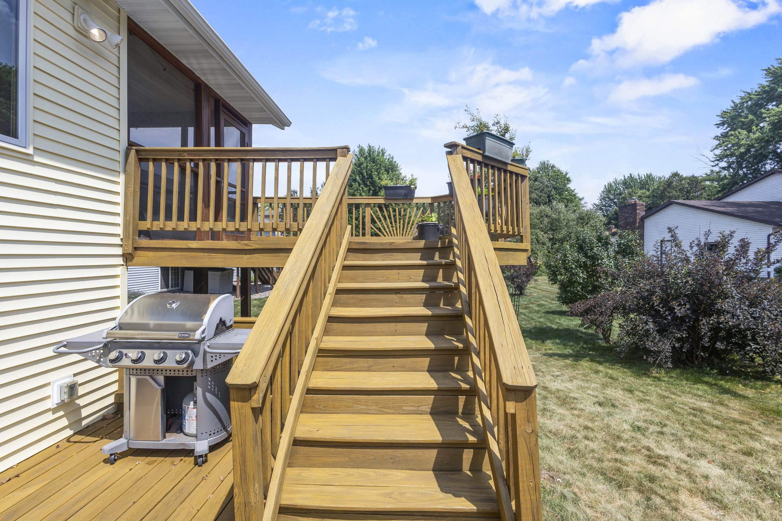 5605 Black Walnut Court