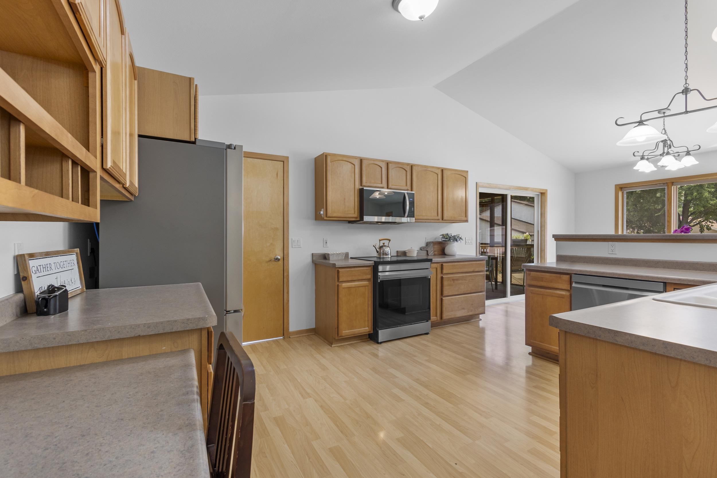 5605 Black Walnut Court