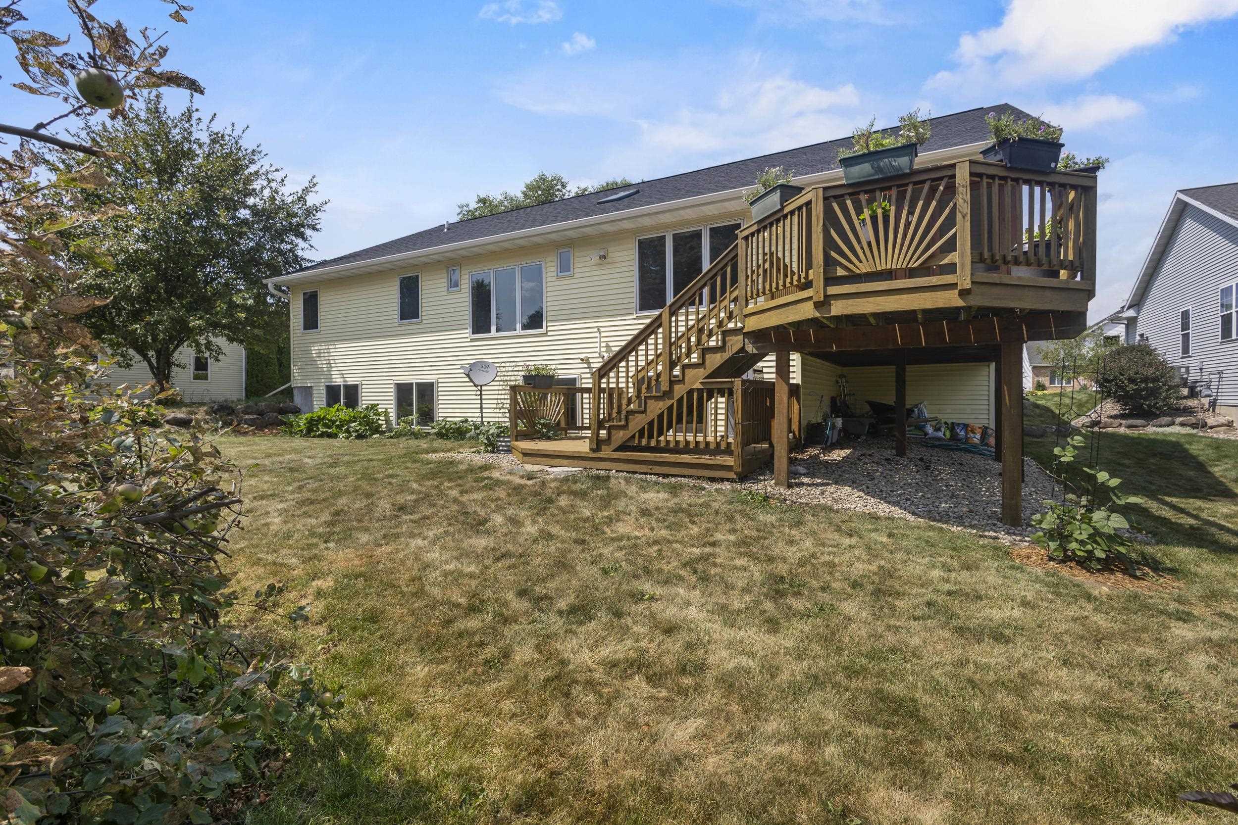 5605 Black Walnut Court