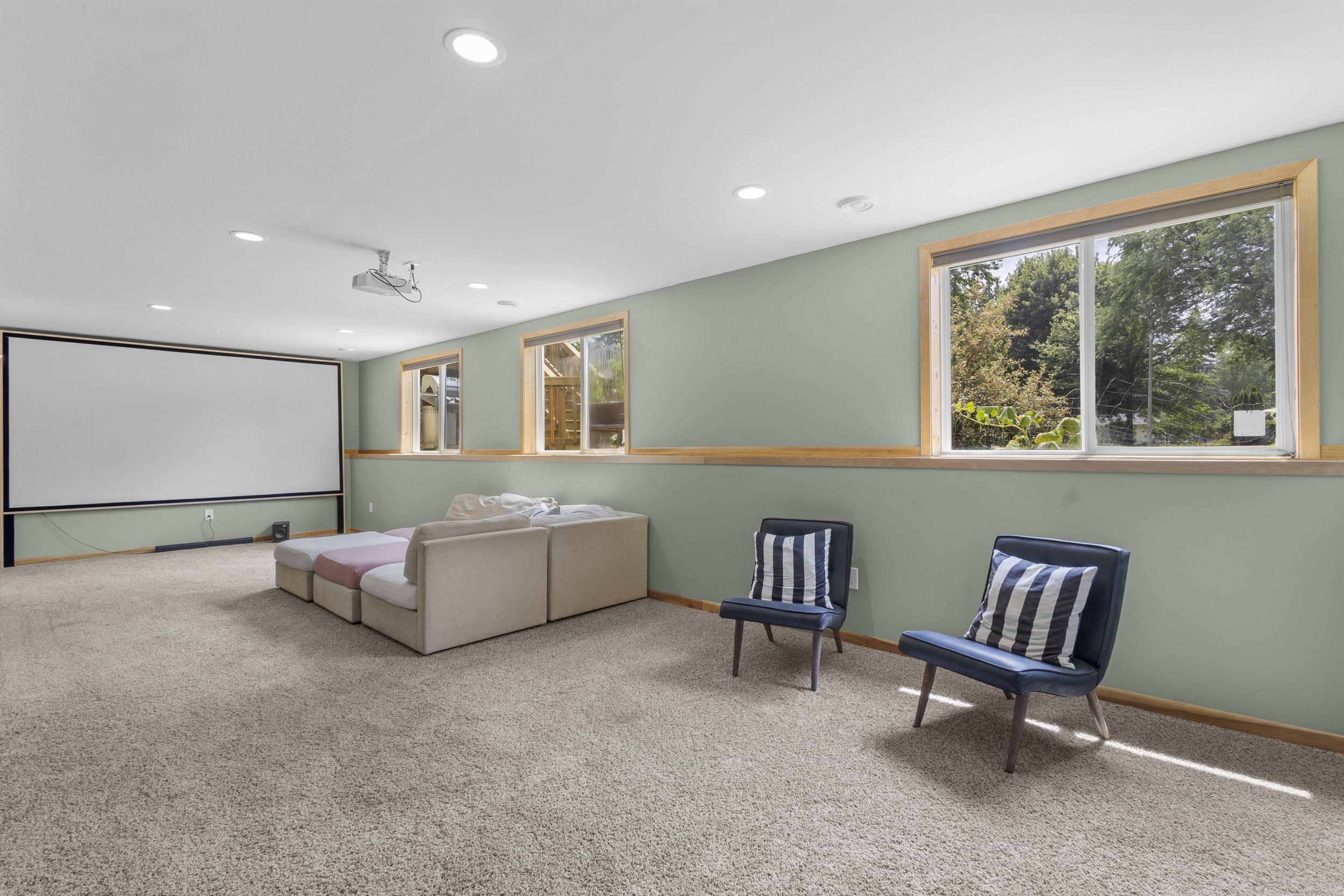 5605 Black Walnut Court