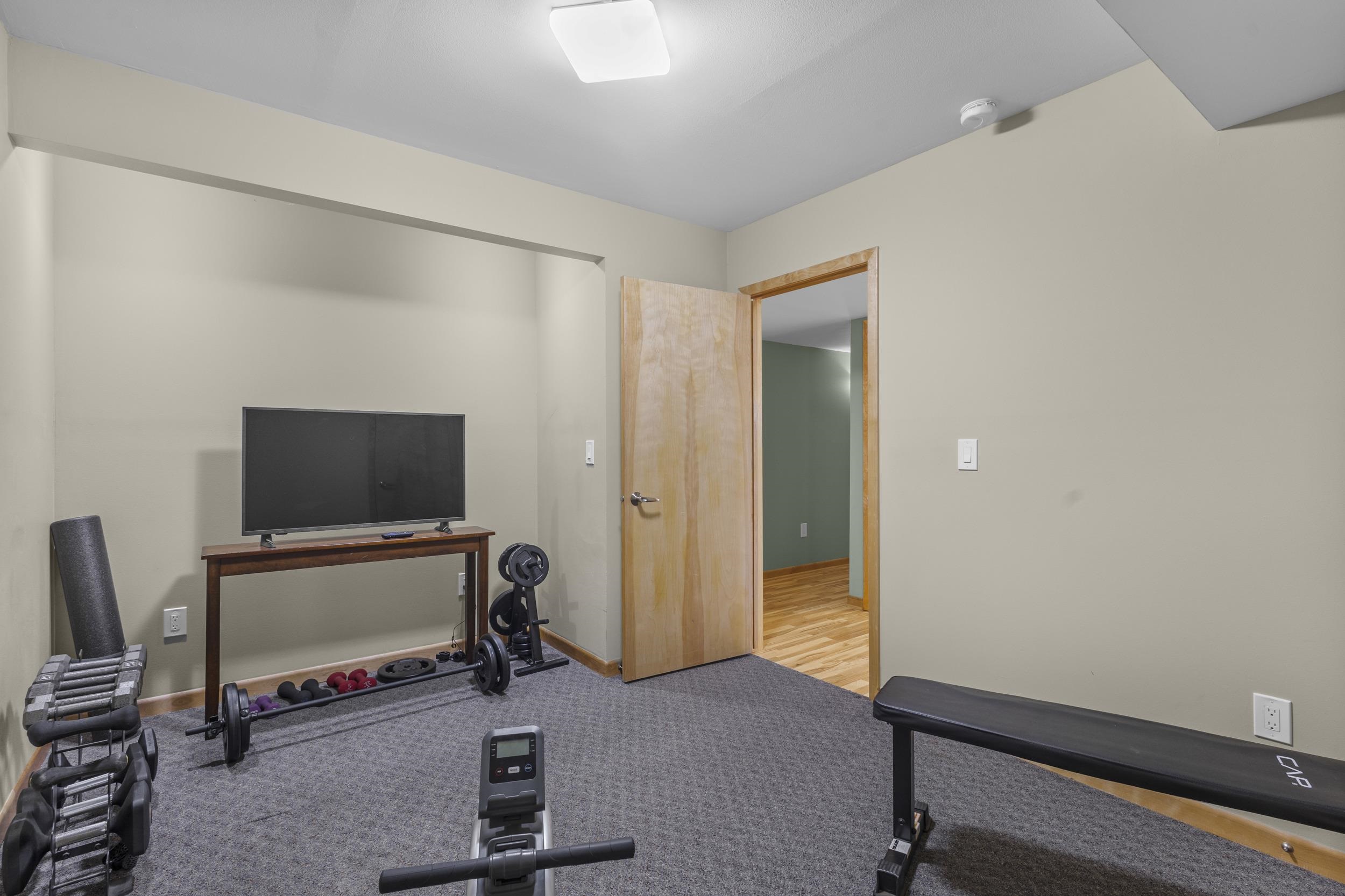 5605 Black Walnut Court