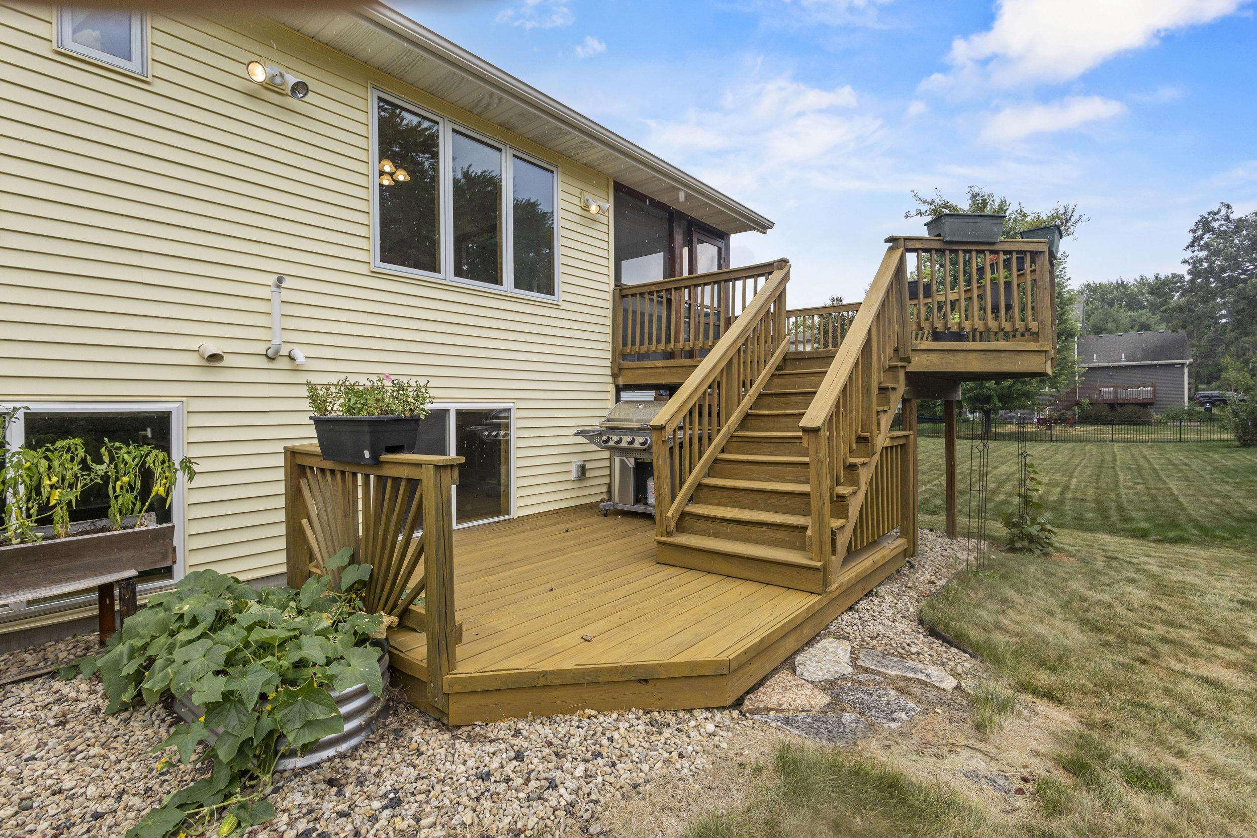 5605 Black Walnut Court
