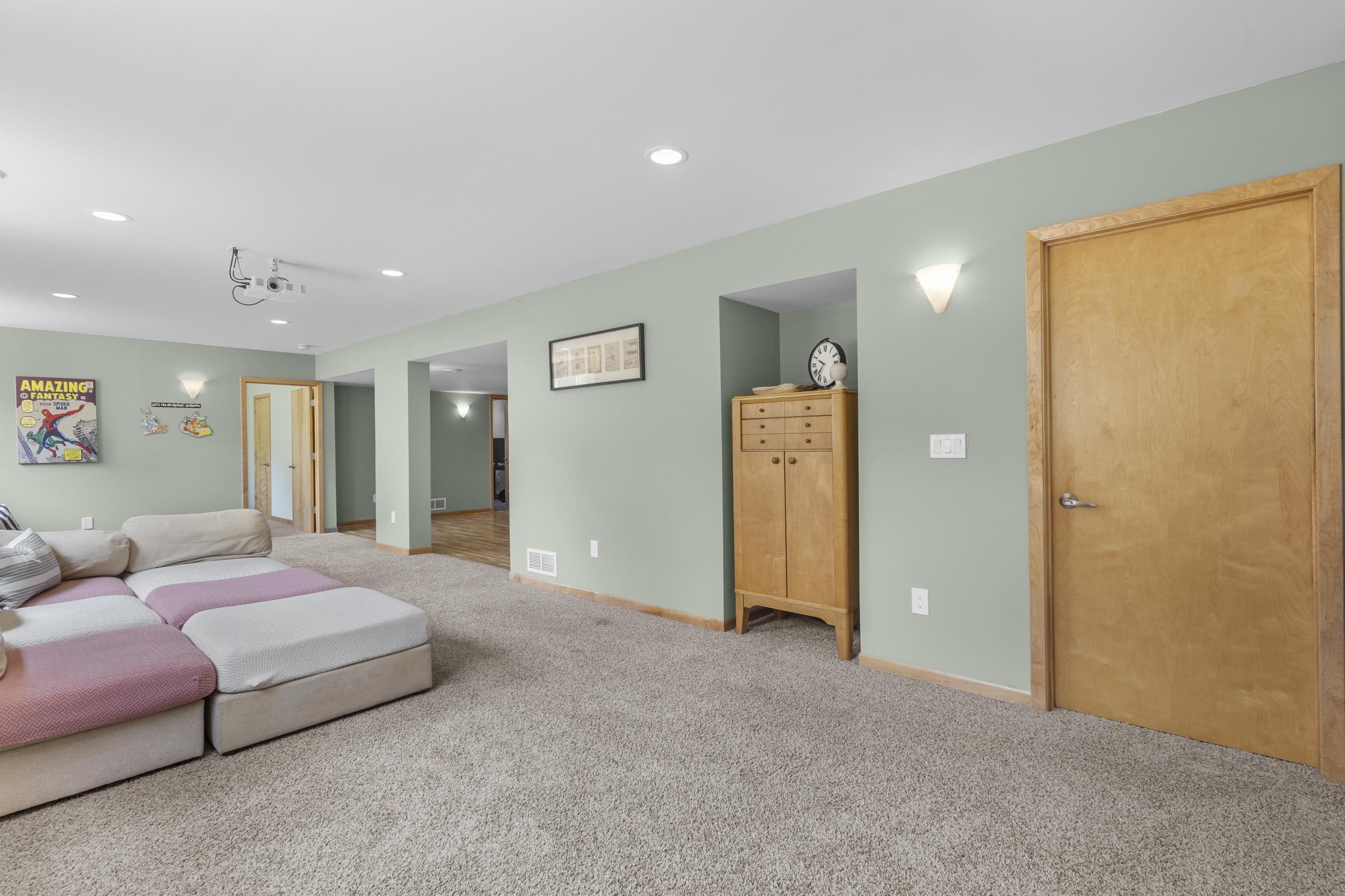5605 Black Walnut Court