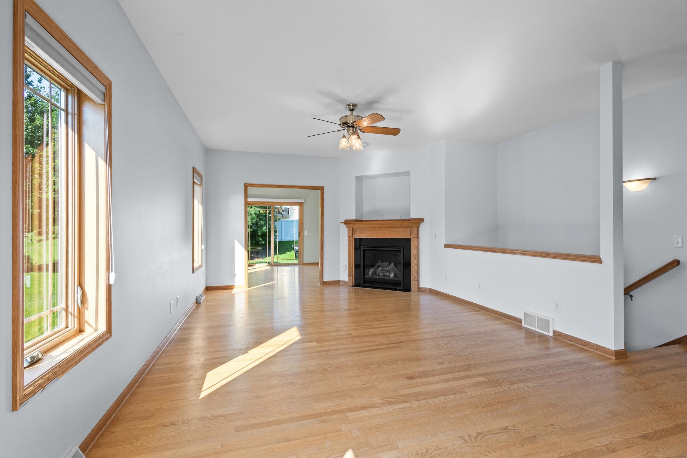 5708 Prairie Stone Drive