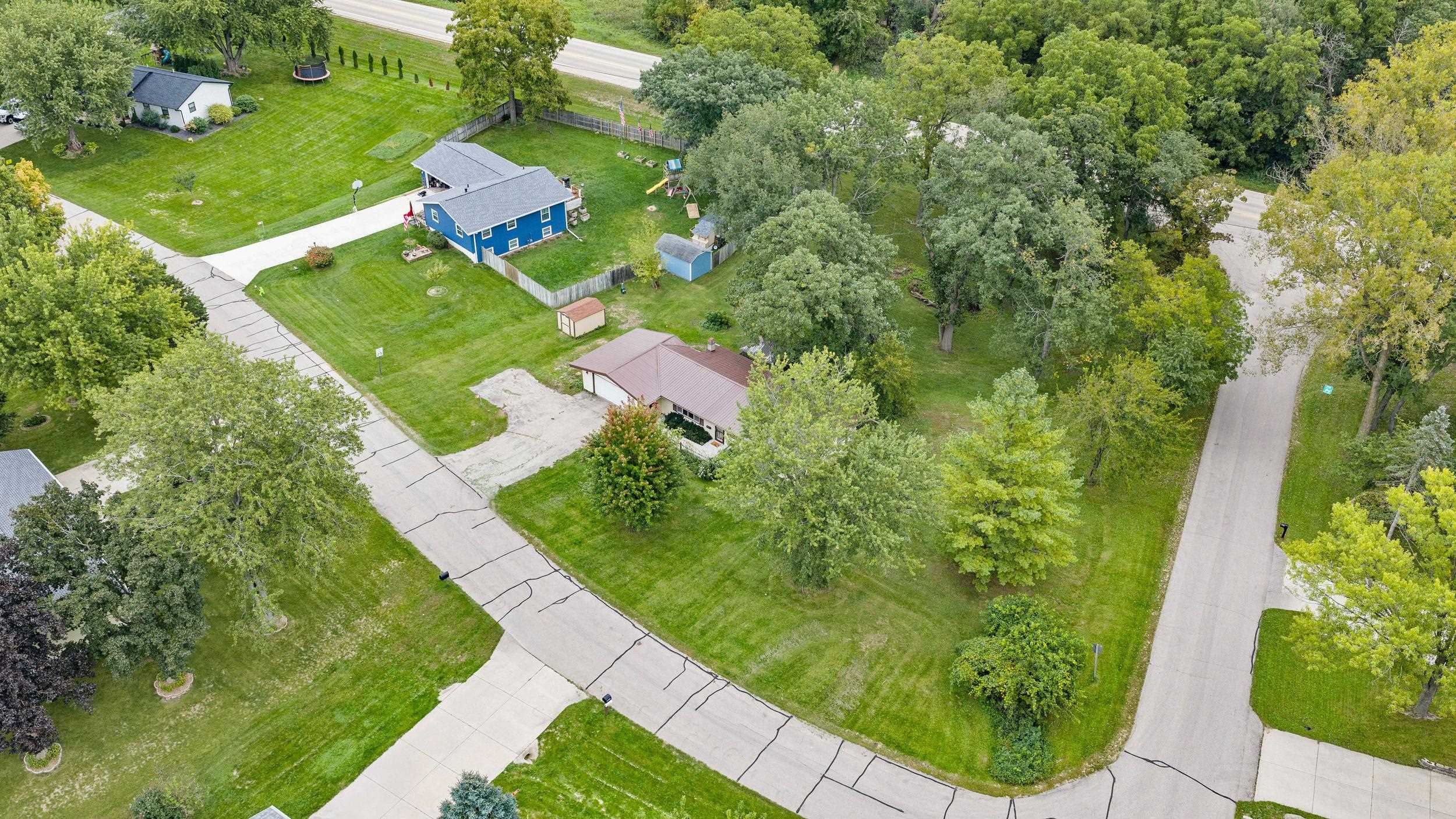 10168 N Amber Trail