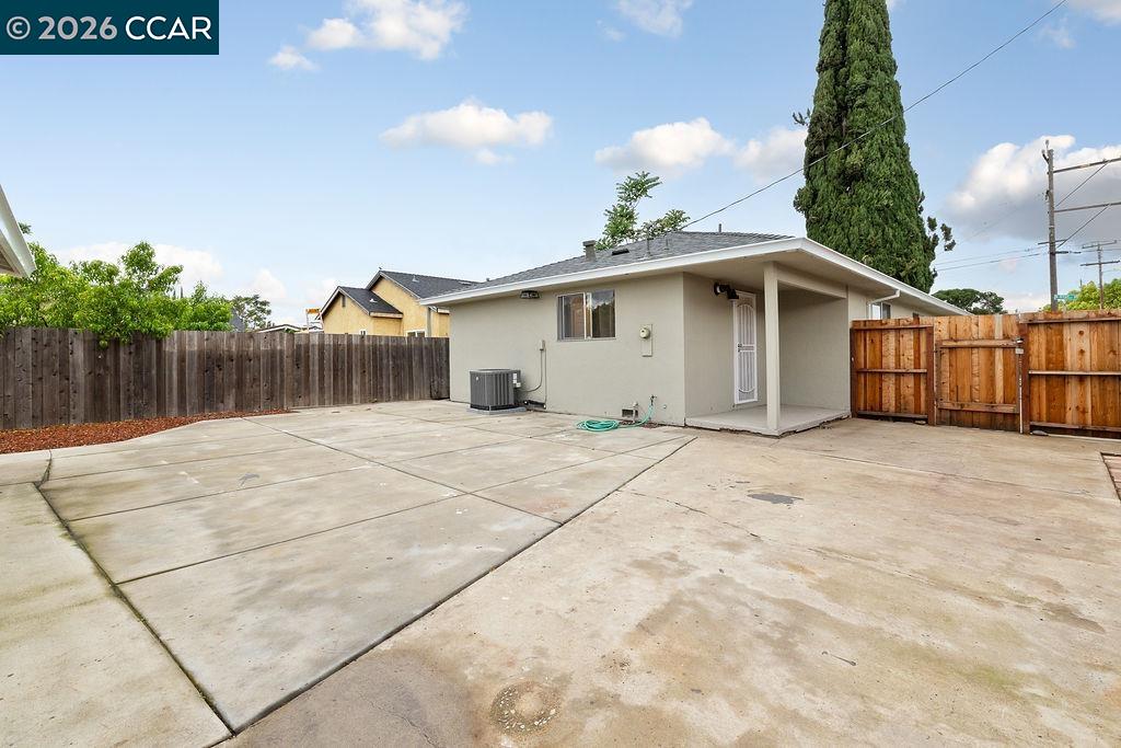 231 Star St