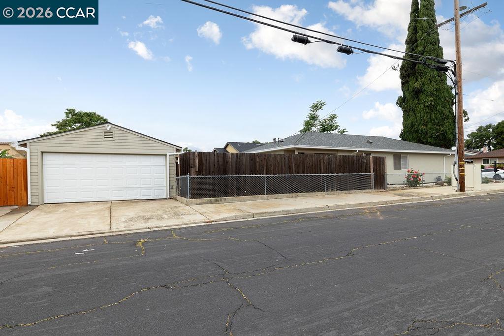 231 Star St