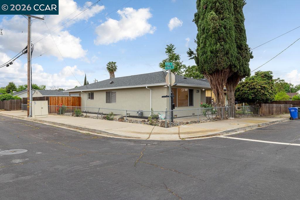 231 Star St