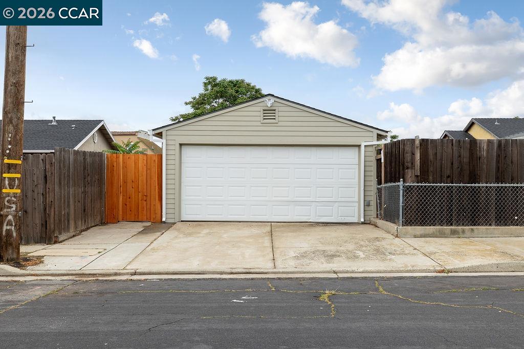 231 Star St