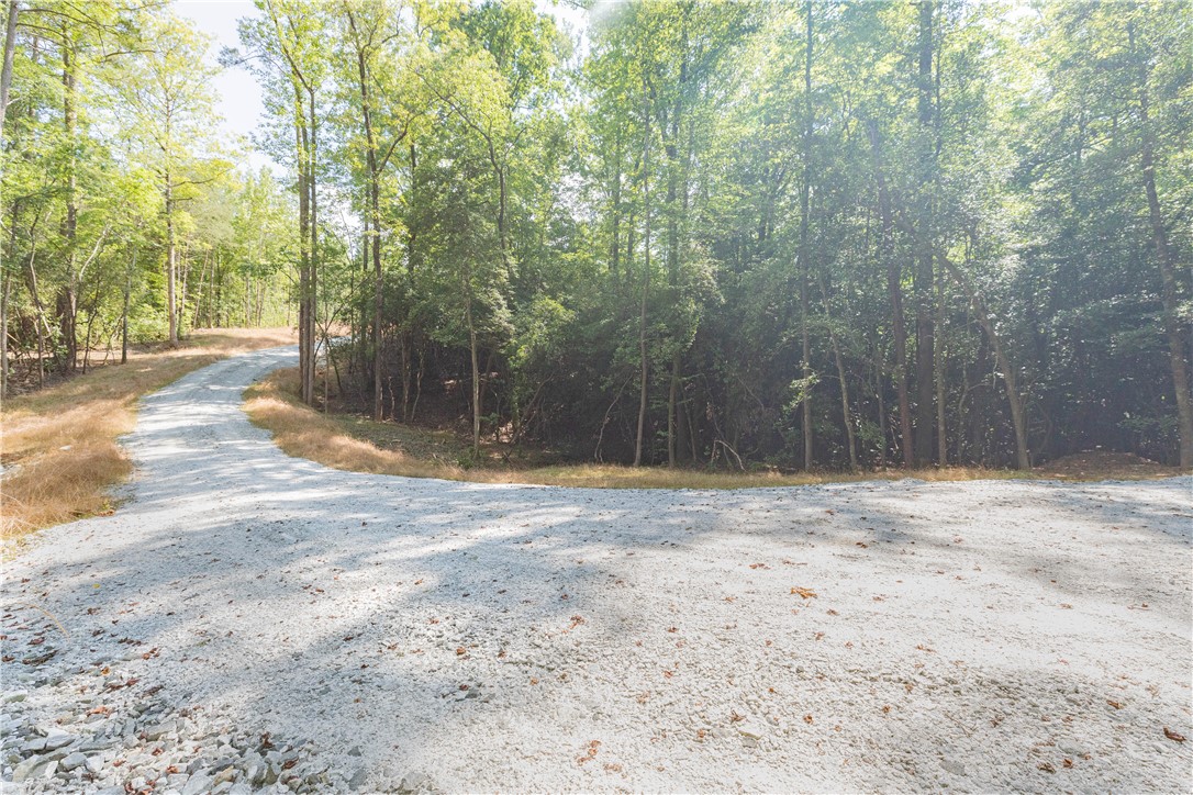 00A Chalmers Mountain Road