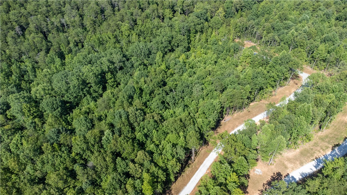 00A Chalmers Mountain Road