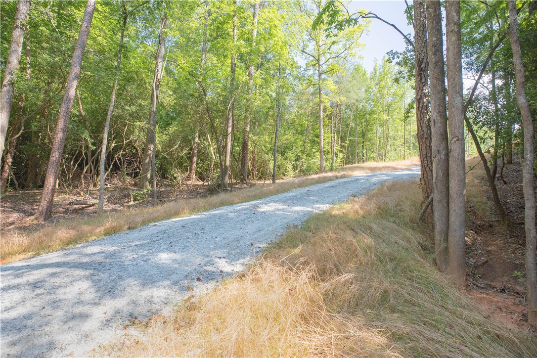 00A Chalmers Mountain Road