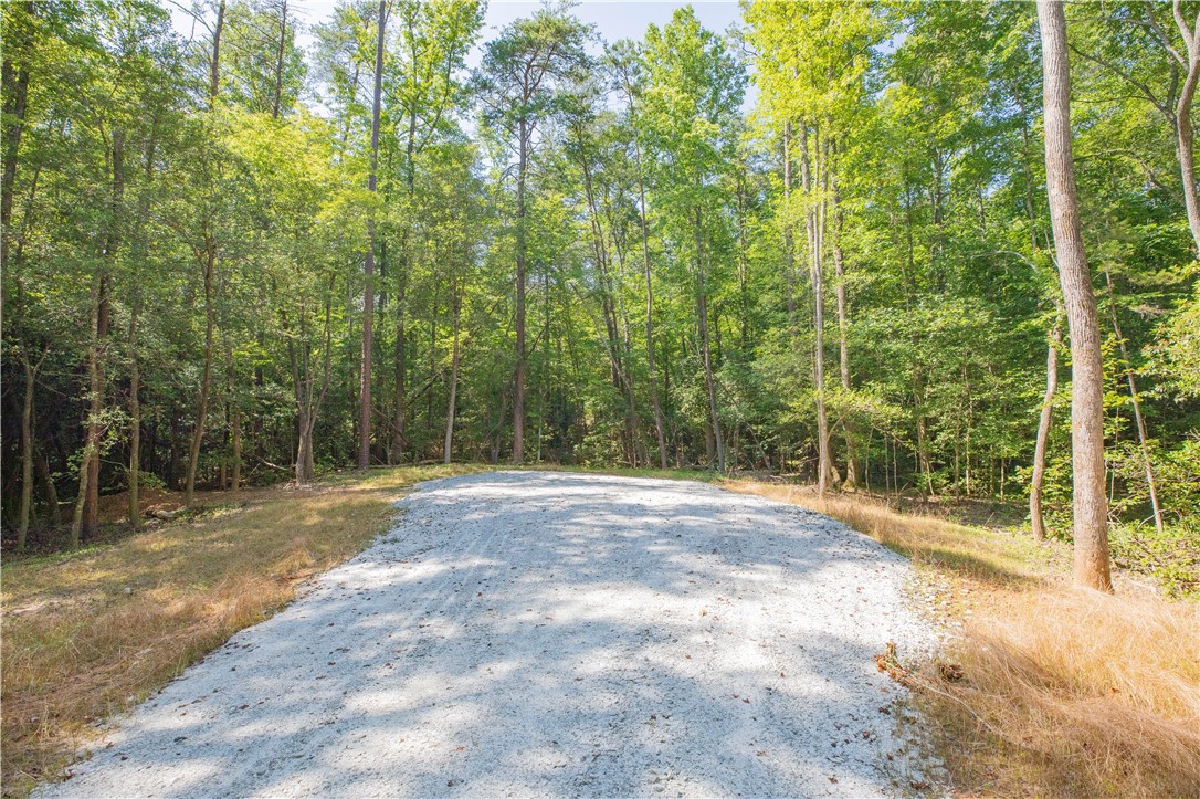 00A Chalmers Mountain Road