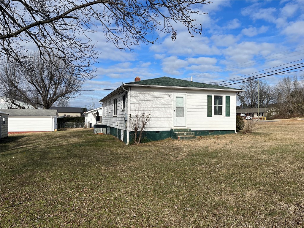 1629 Blue Ridge Boulevard