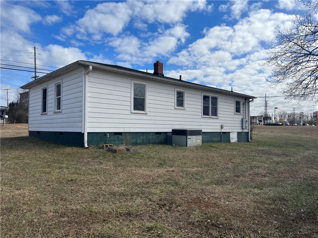 1629 Blue Ridge Boulevard