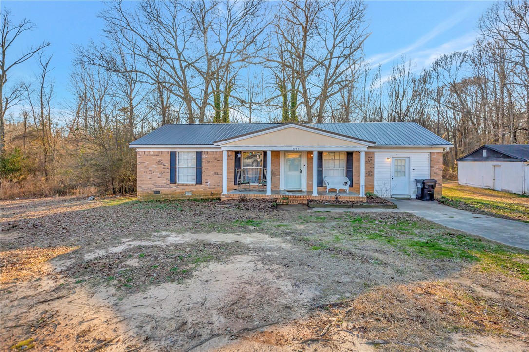 3922 Seminole Avenue