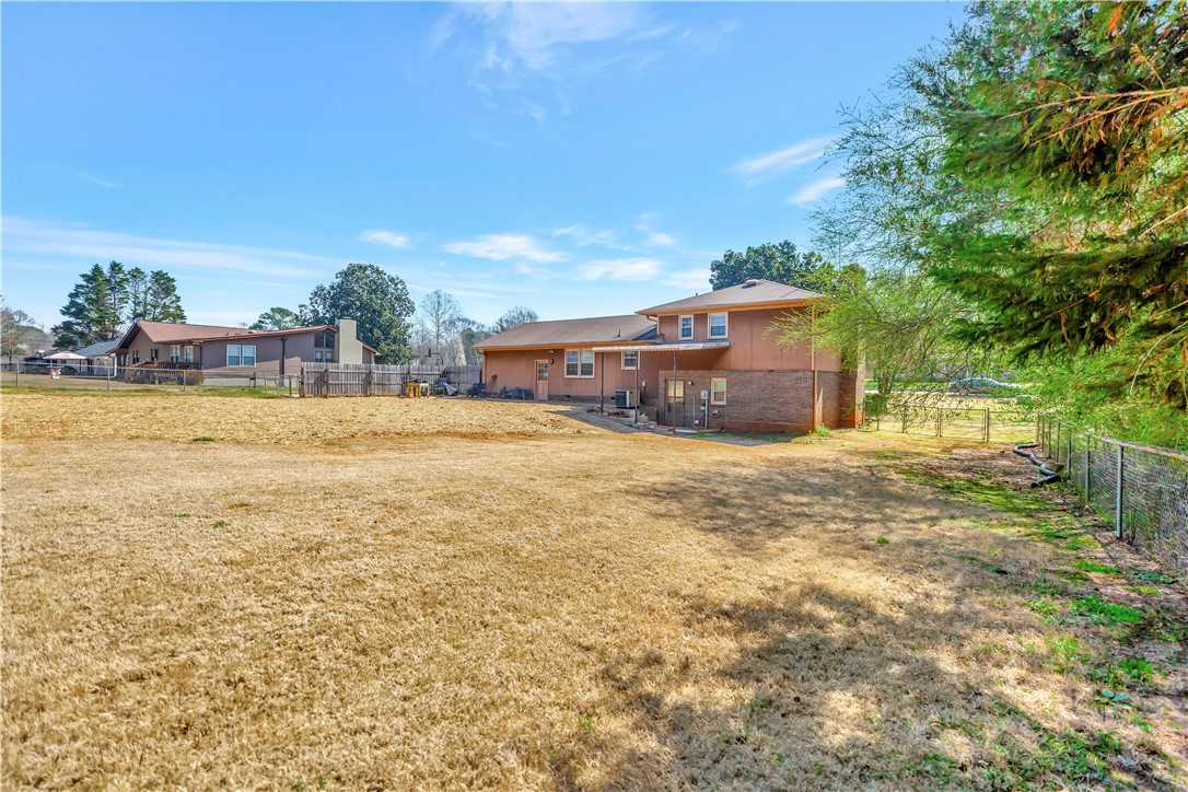 108 Stonebrook Drive