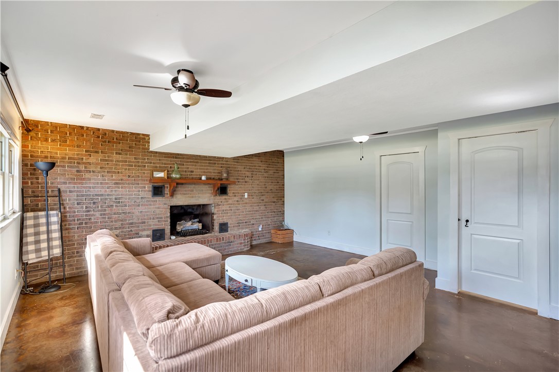 108 Stonebrook Drive