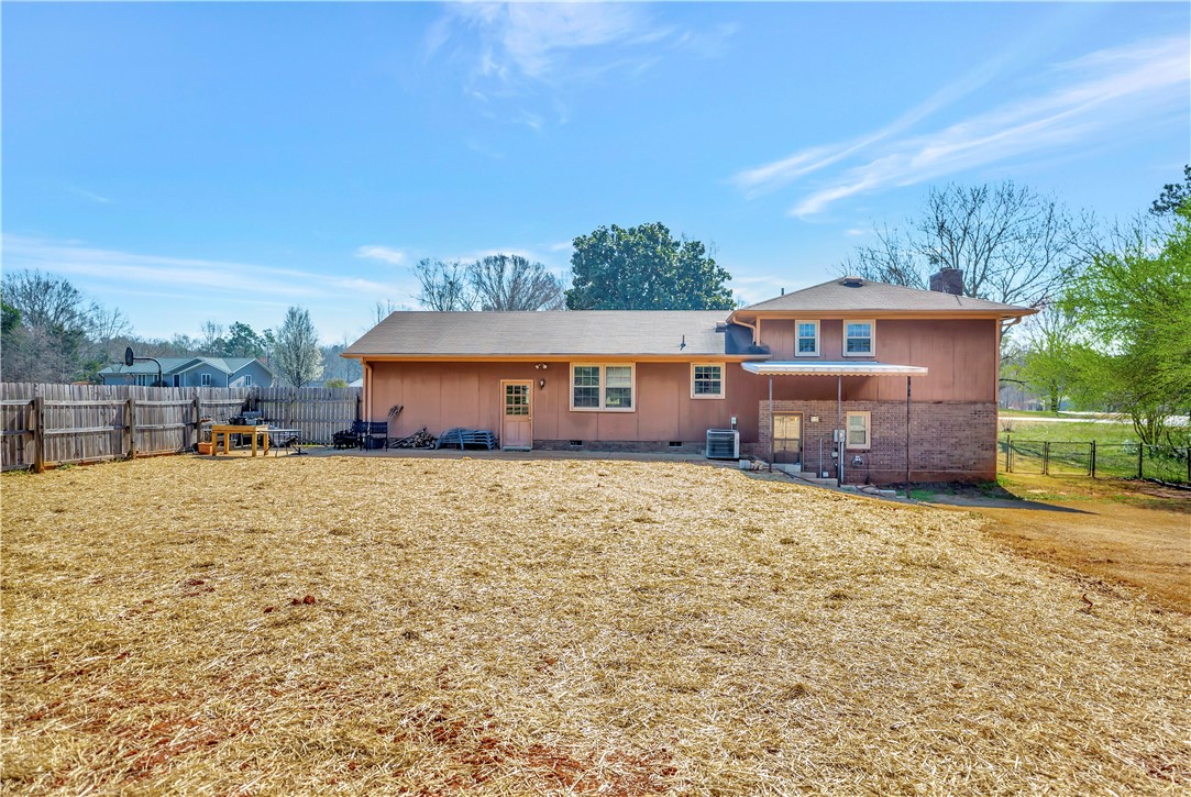 108 Stonebrook Drive