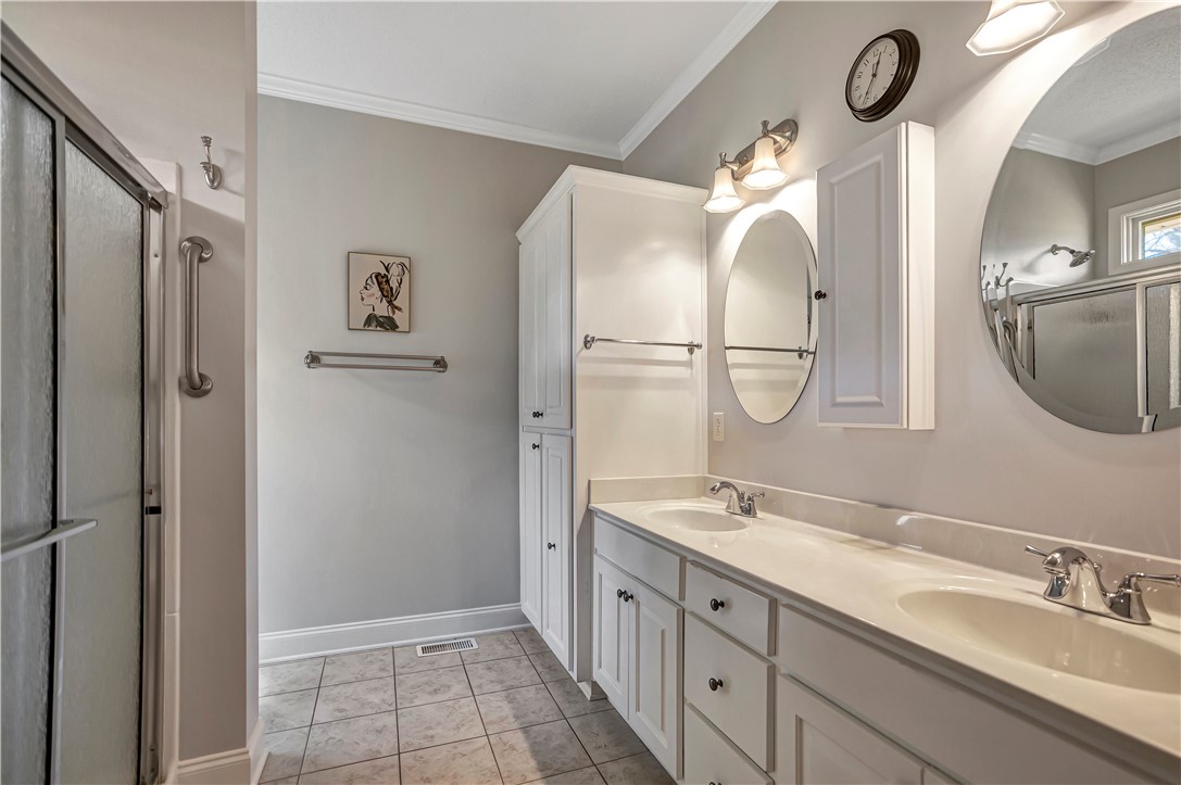 1911 Hampton Shores Drive