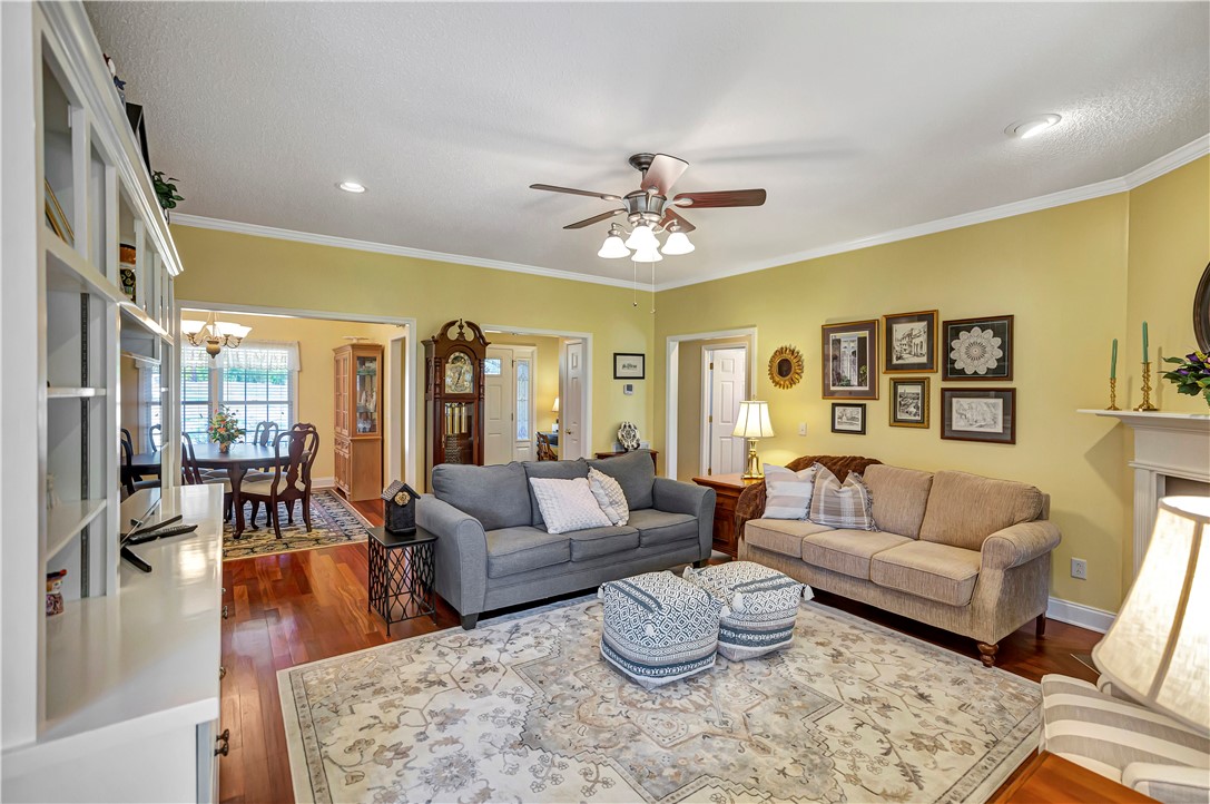 1911 Hampton Shores Drive