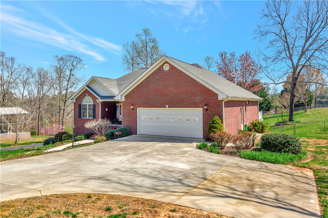 1911 Hampton Shores Drive