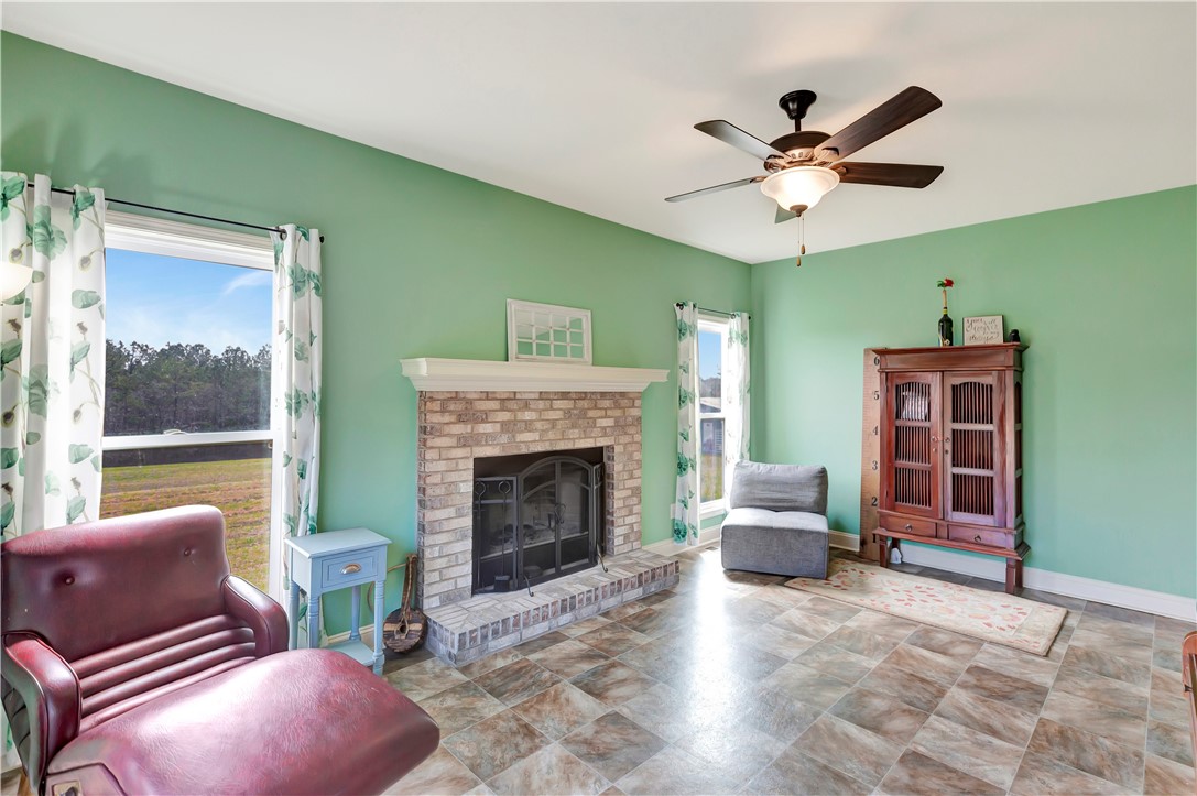 351 Cross Creek Road