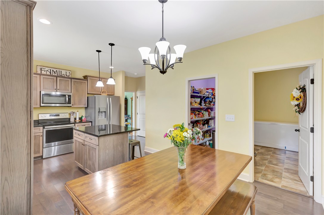 351 Cross Creek Road