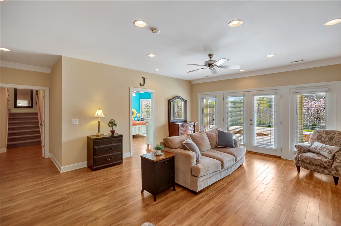 420 Creek Bottom Place