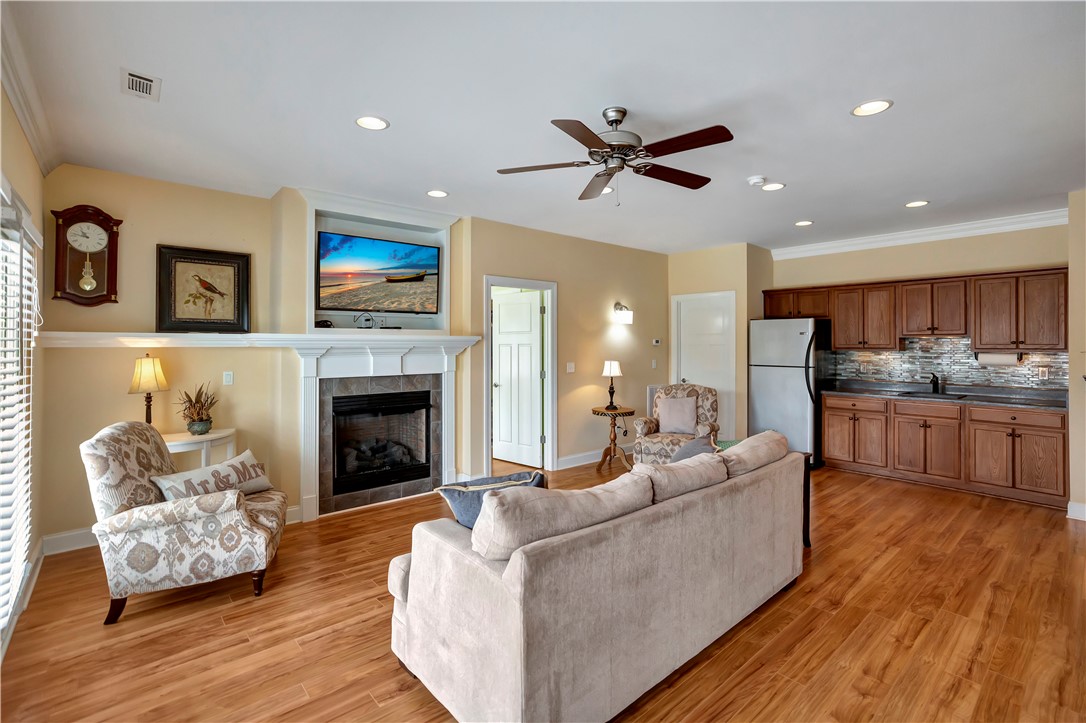 420 Creek Bottom Place