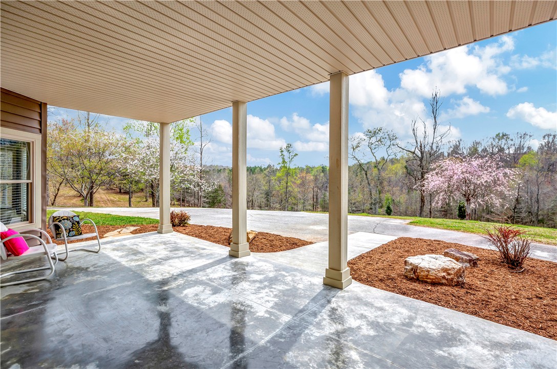 420 Creek Bottom Place