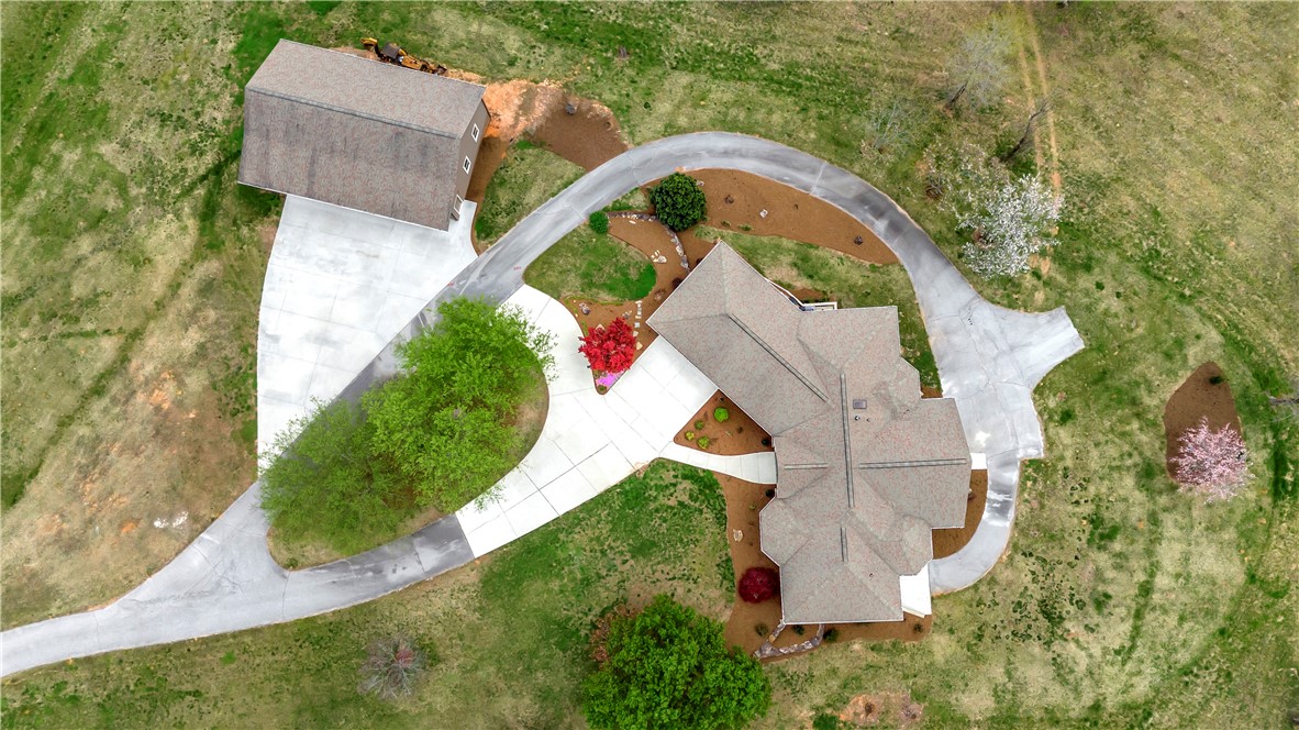 420 Creek Bottom Place