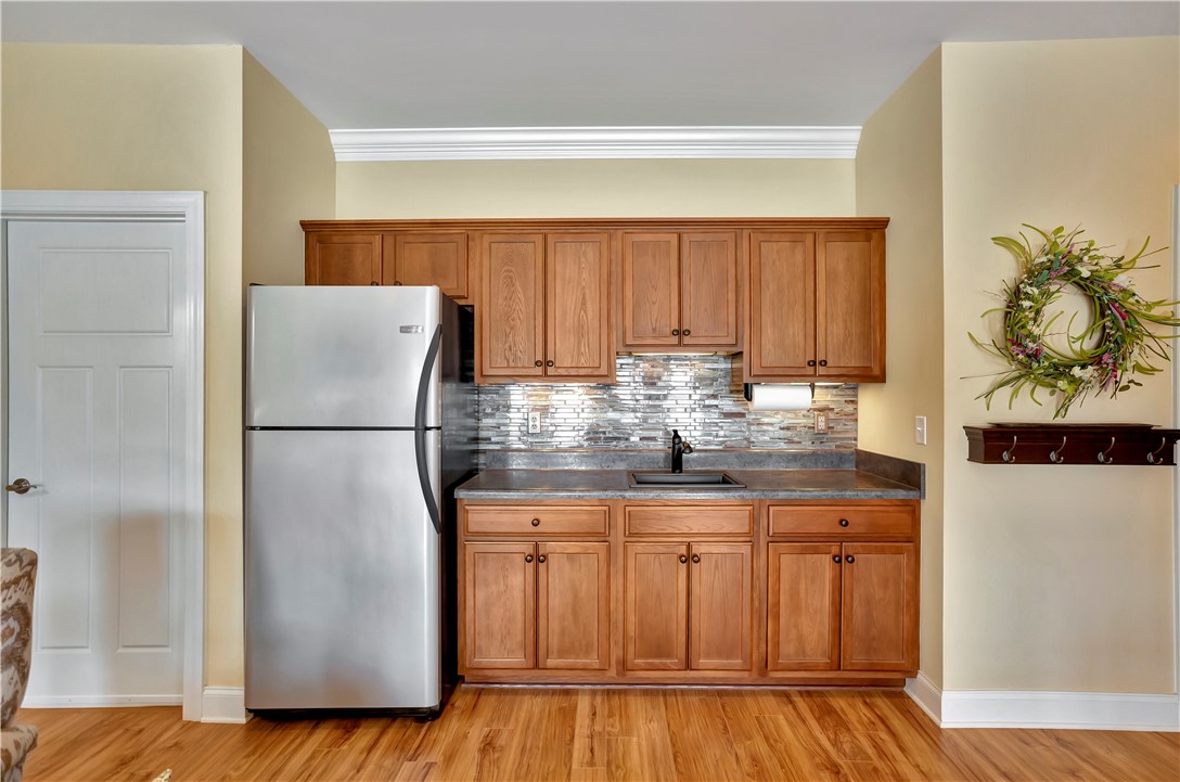 420 Creek Bottom Place