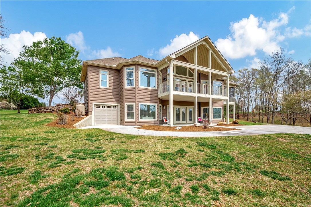 420 Creek Bottom Place