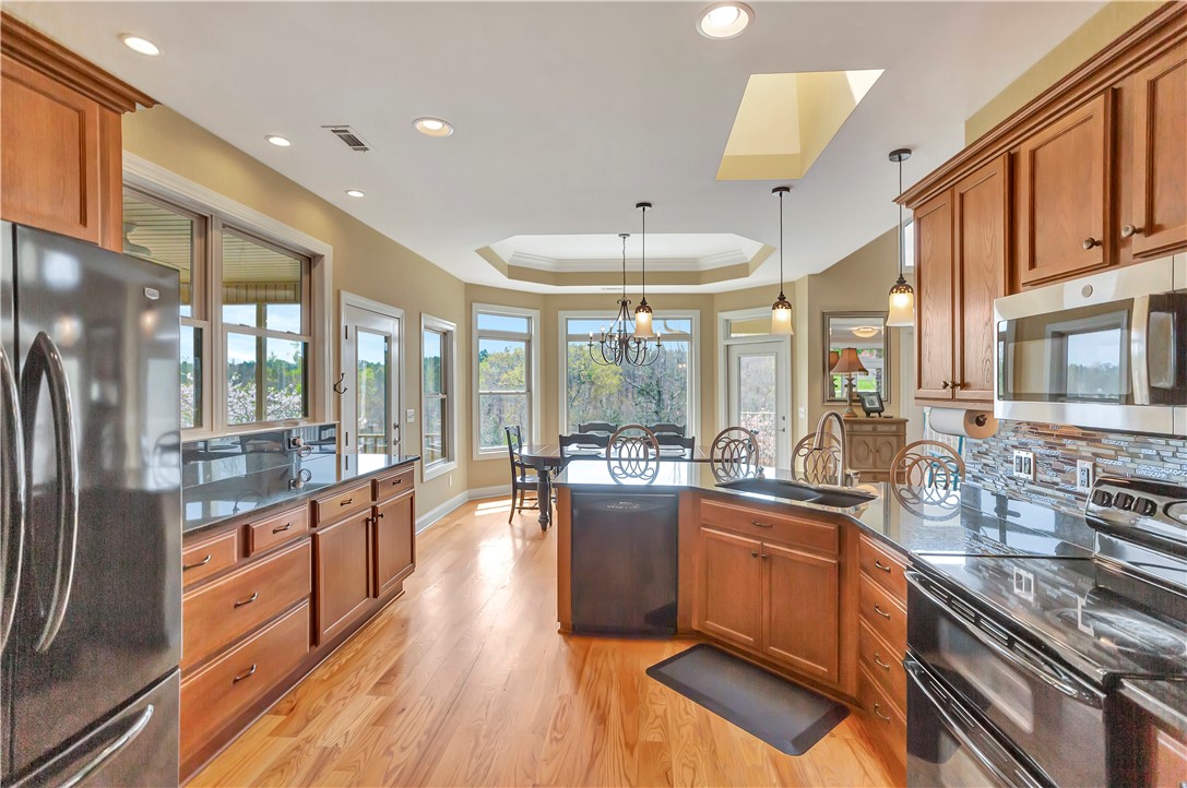 420 Creek Bottom Place