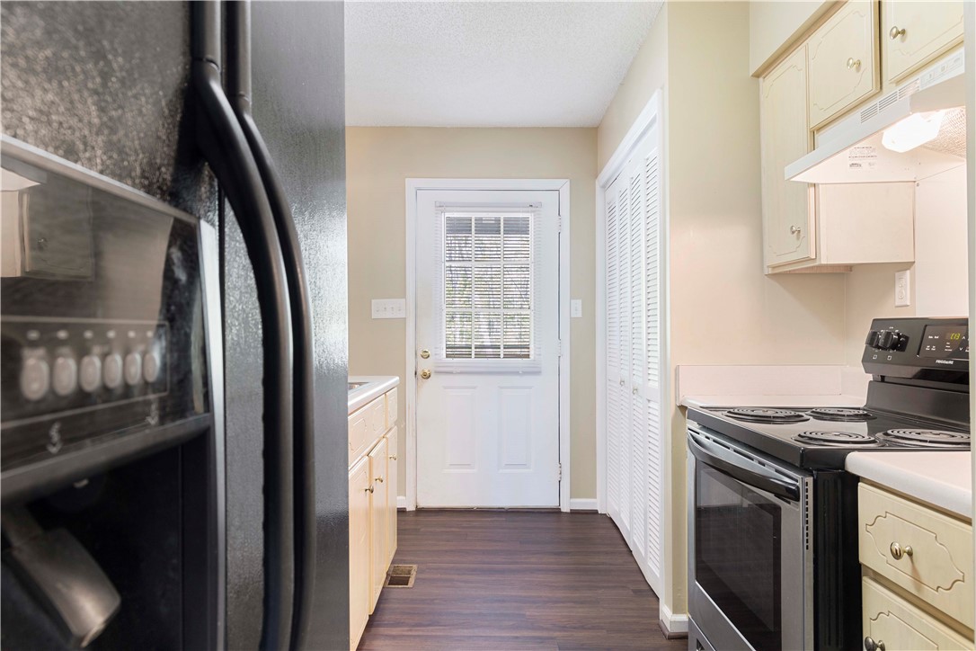 350 Tunnel Town Road