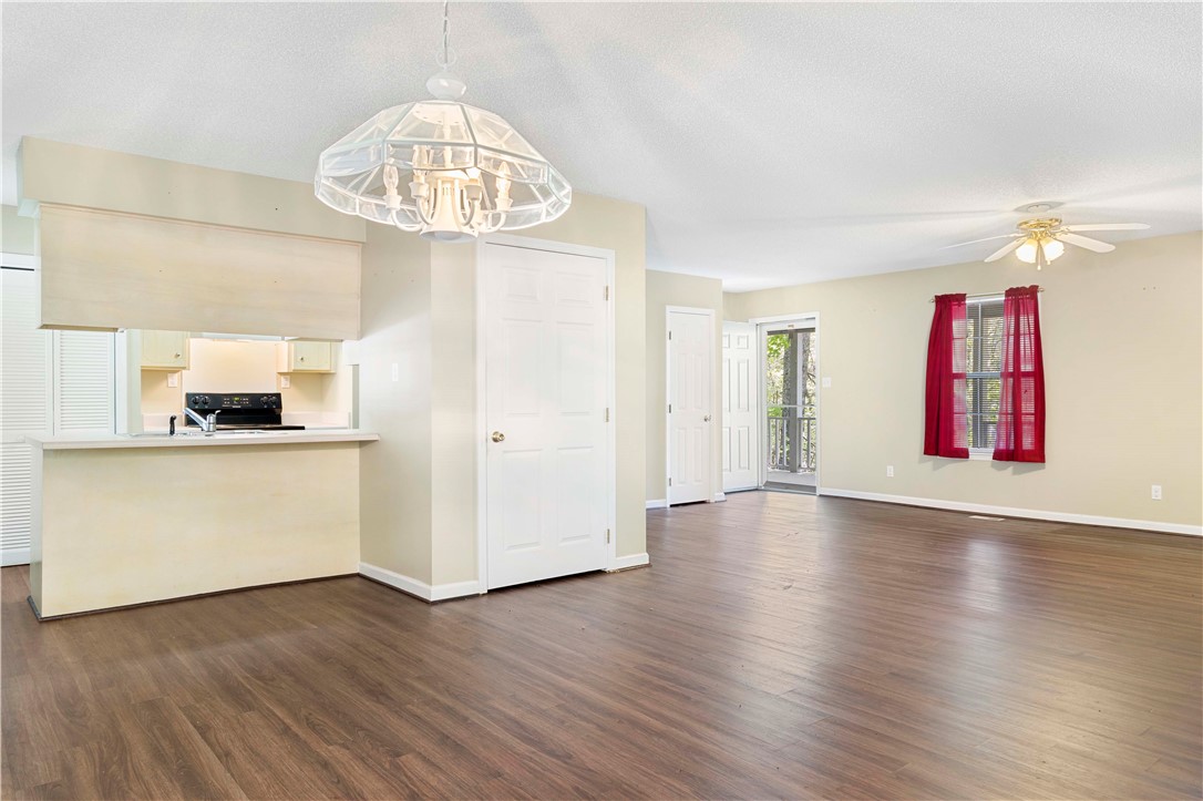 350 Tunnel Town Road