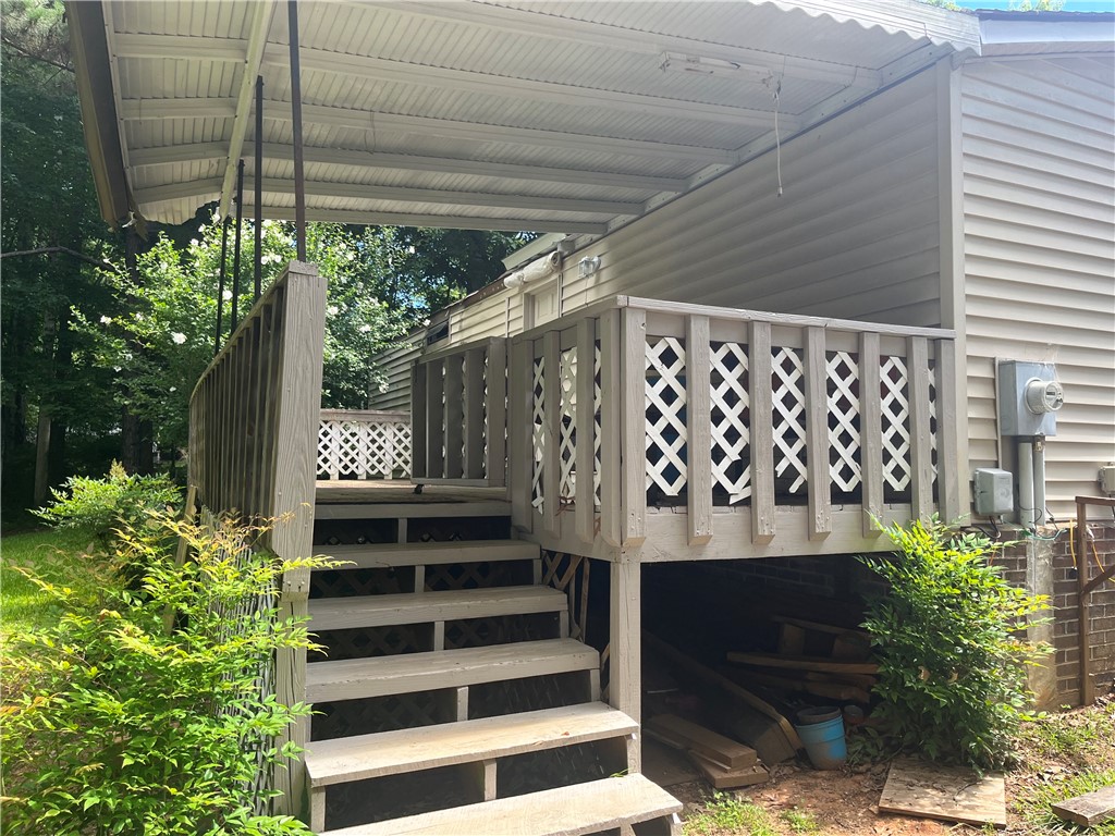 23018 Mcdonald Point Road