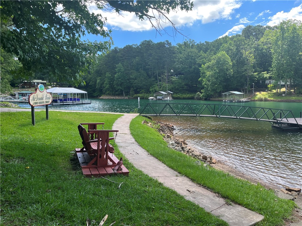 23018 Mcdonald Point Road