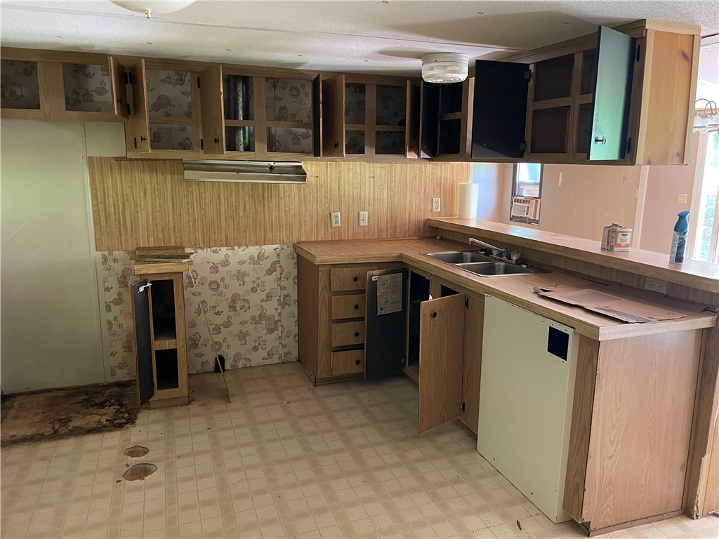 23018 Mcdonald Point Road