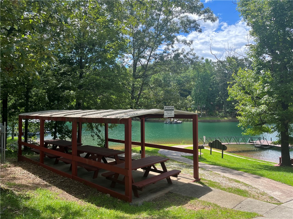 23018 Mcdonald Point Road