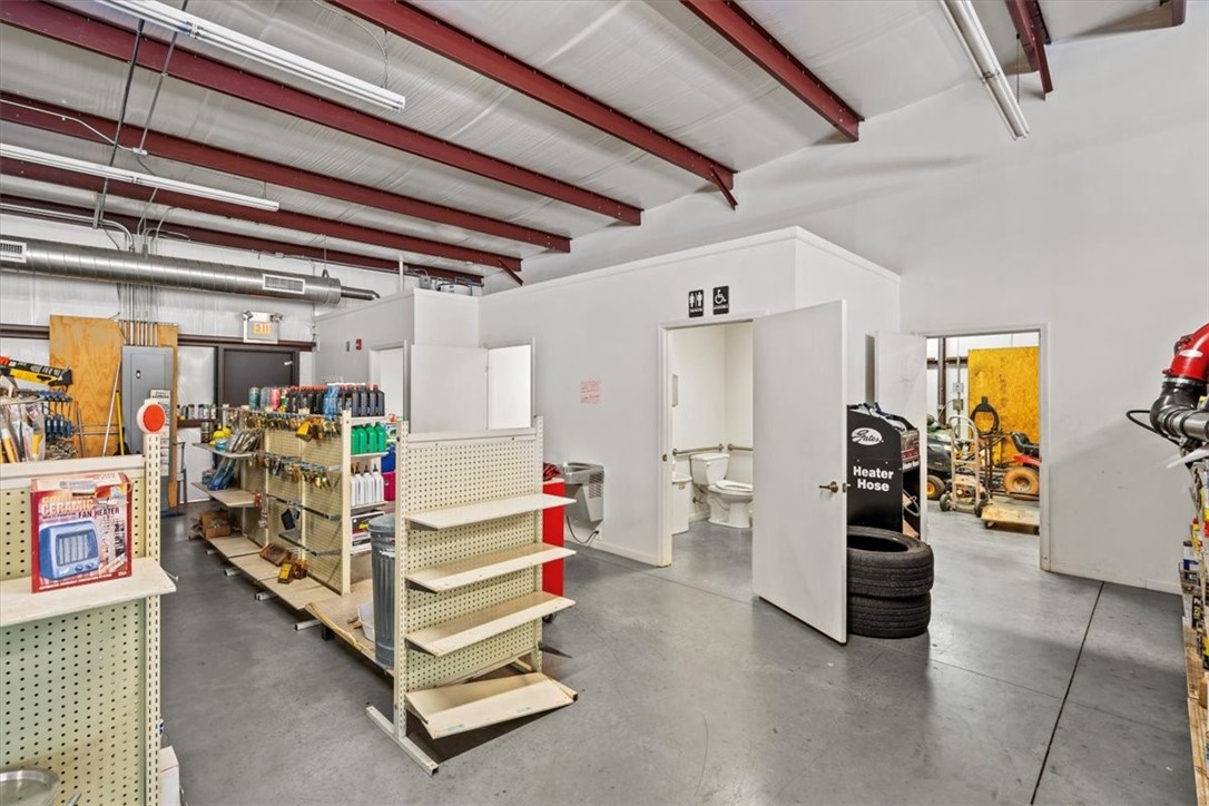 1460 Gentry Memorial Highway