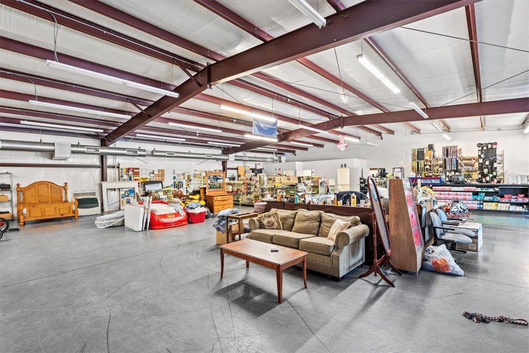 1460 Gentry Memorial Highway