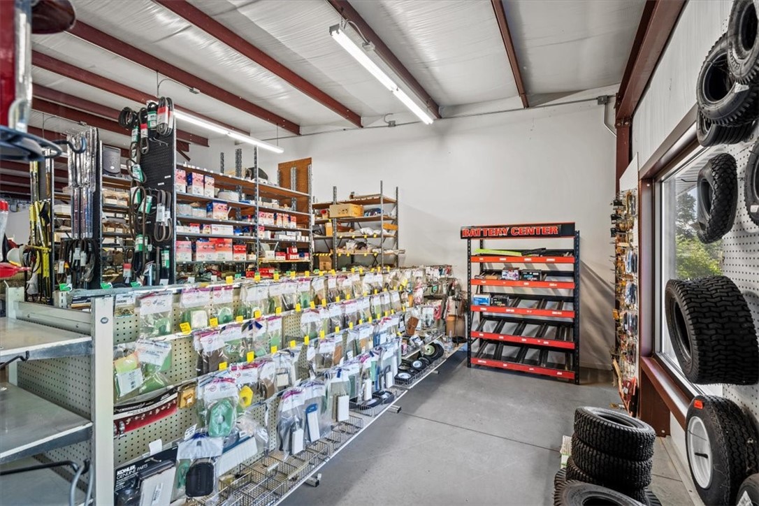 1460 Gentry Memorial Highway