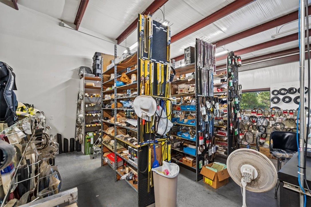 1460 Gentry Memorial Highway