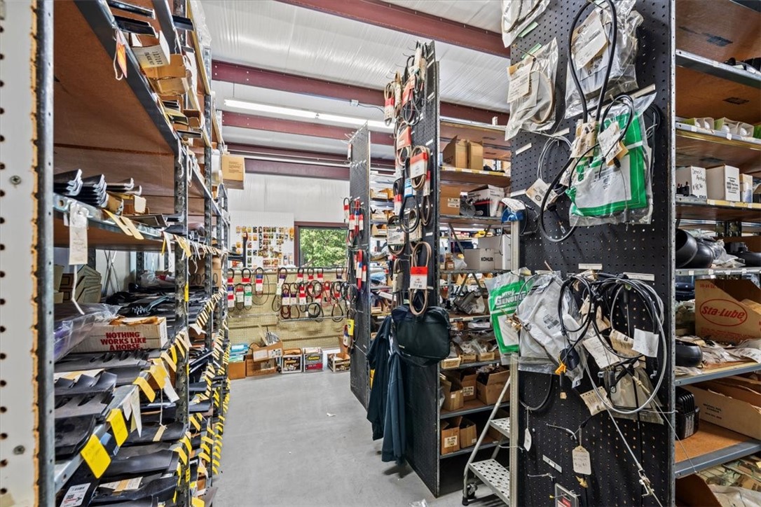 1460 Gentry Memorial Highway