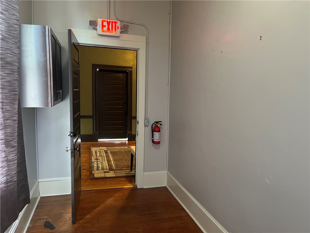 112 W Main Street NW