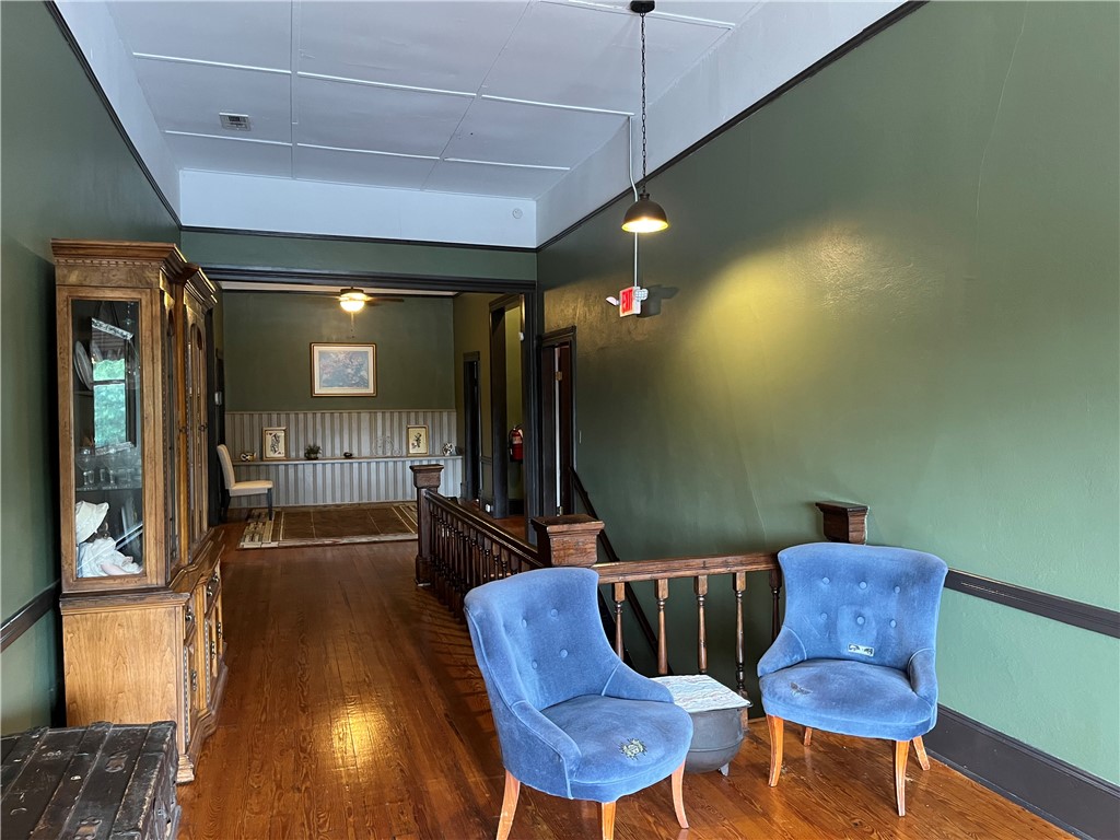 112 W Main Street NW