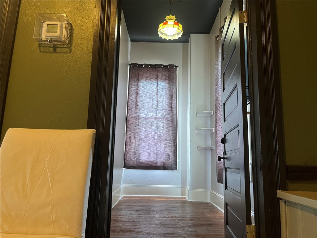 112 W Main Street NW