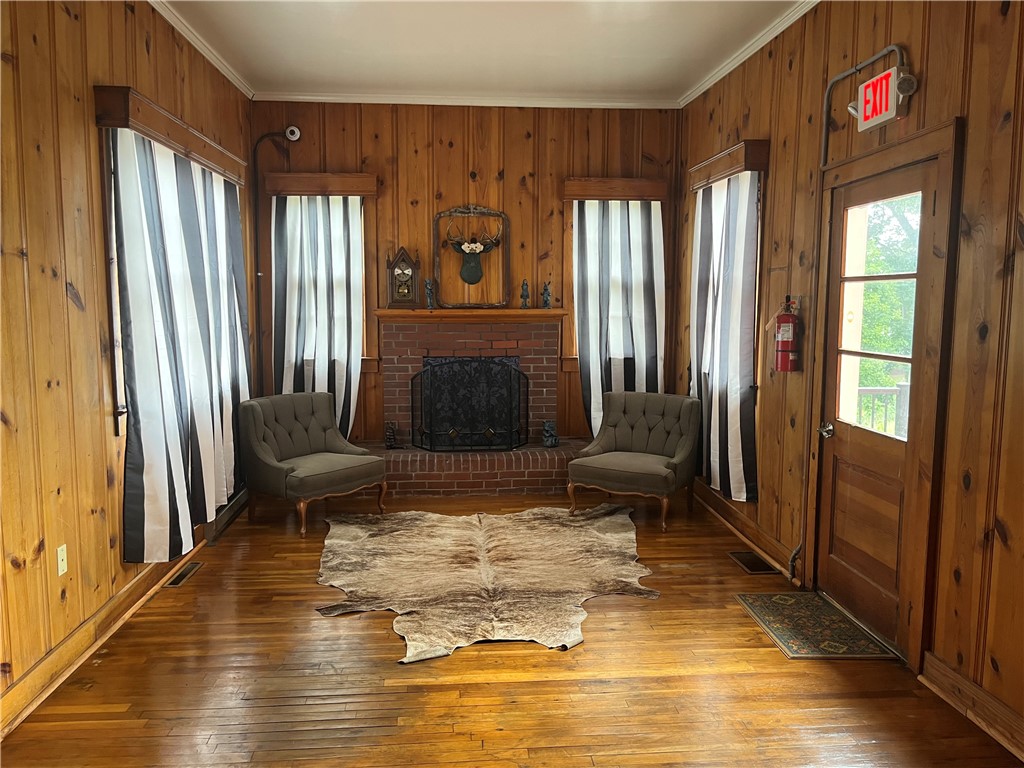 112 W Main Street 101